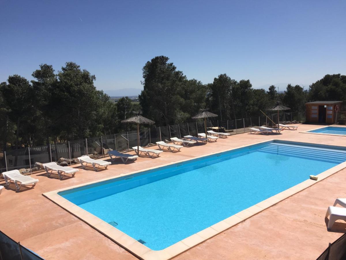 Camping Le Bois De Pins Salses-le-Château Exterior foto